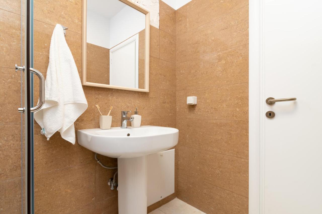 Lungo Mare Apartment Gennadi Ngoại thất bức ảnh