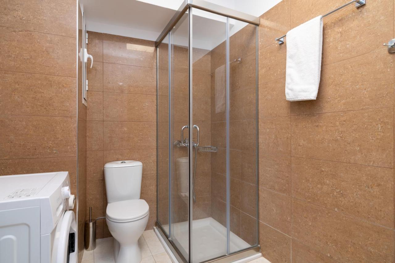 Lungo Mare Apartment Gennadi Ngoại thất bức ảnh